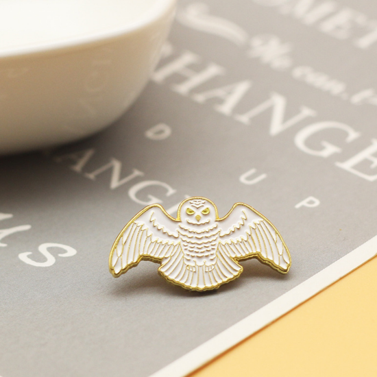 Значок Гарри Поттер Сова Букля, 1,7*3см (развернуты крылья)