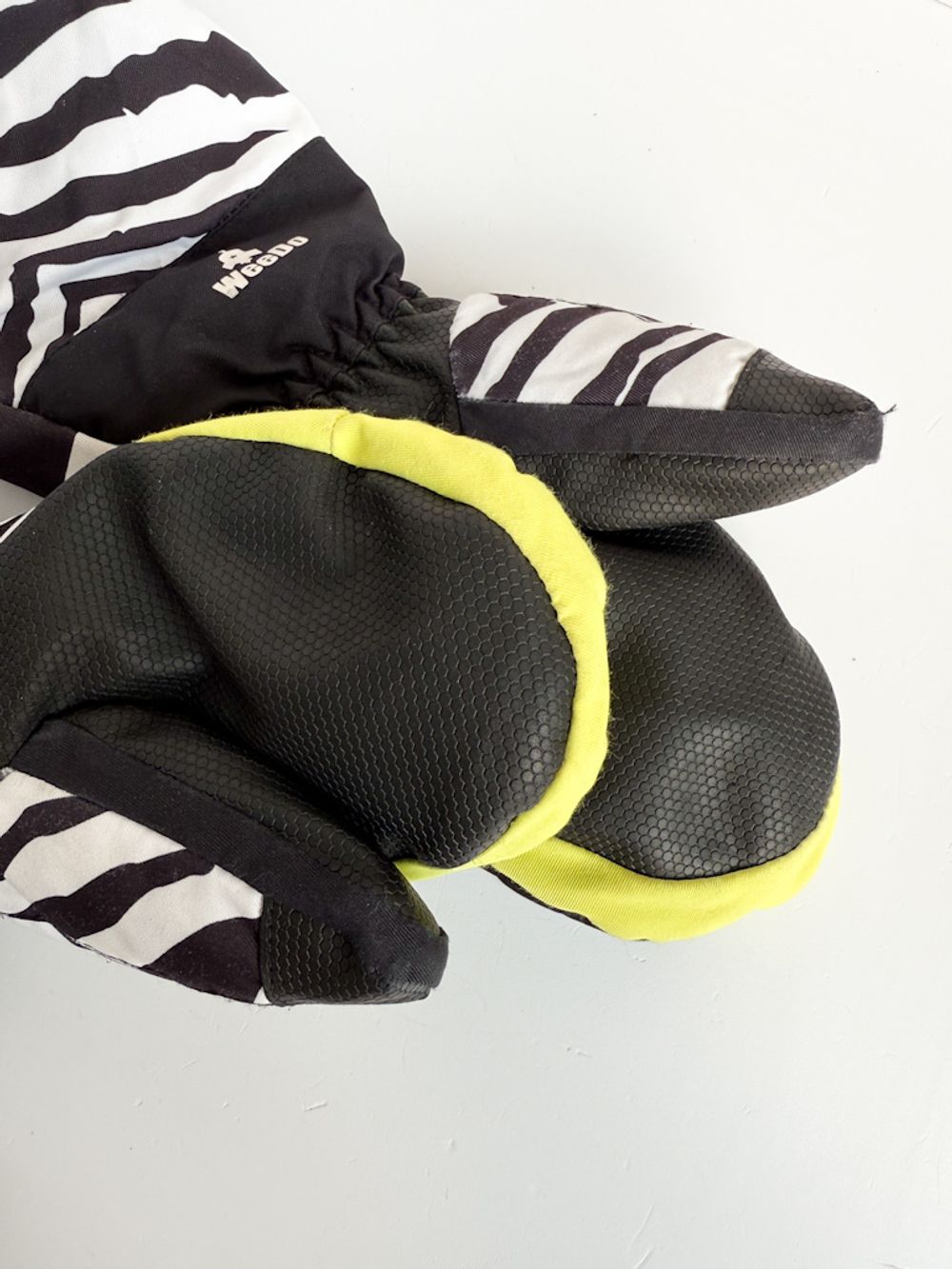 Рукавицы WeeDo Zebra, 152