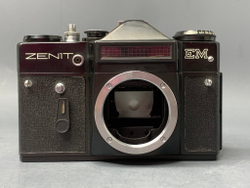 Zenit EM + Helios 44M