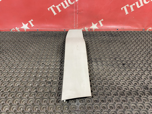 Накладка декоративная левая