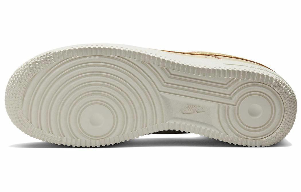 Кроссовки Nike Air Force 1 Low "Gold Swoosh" (Женская размерная сетка)