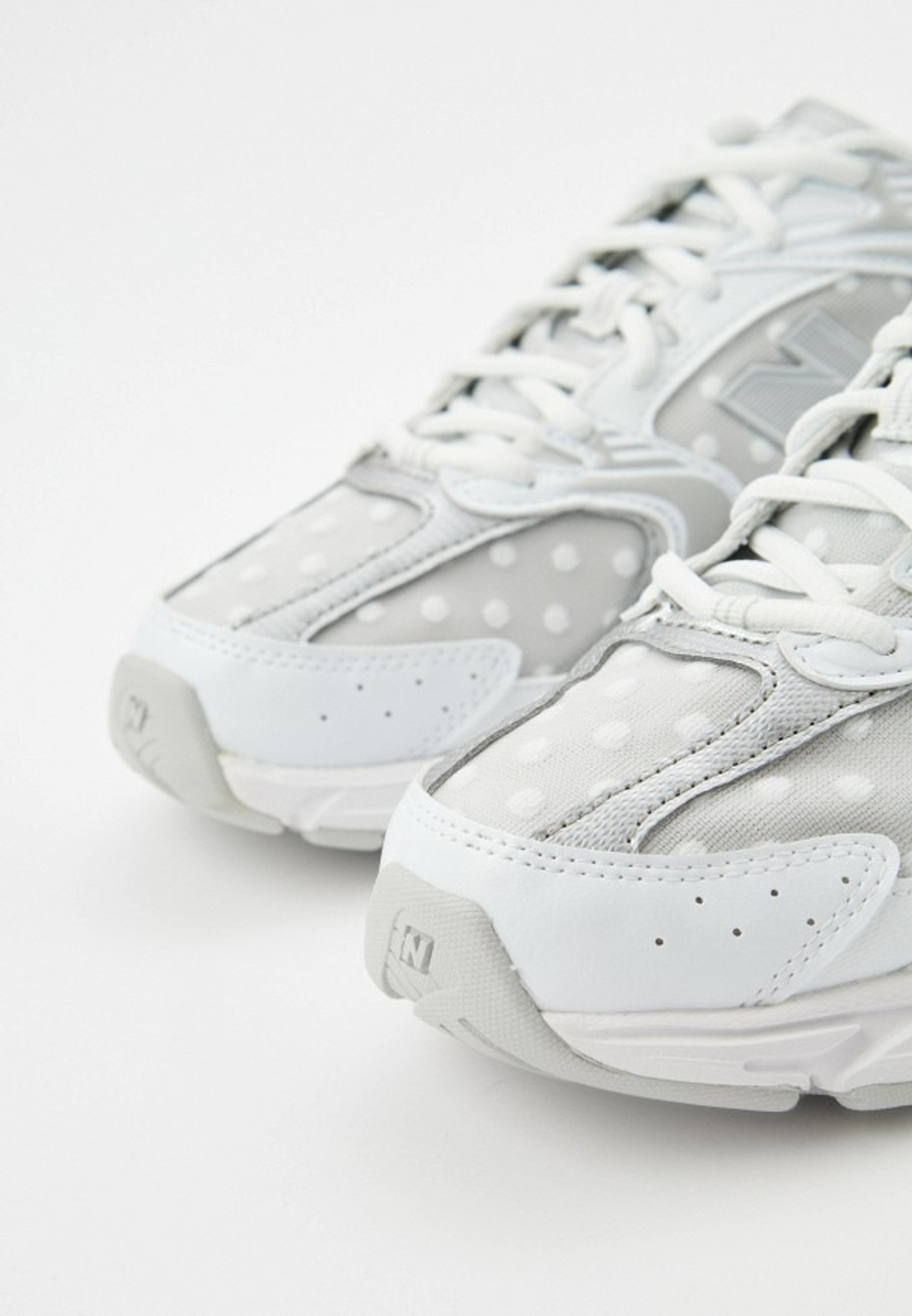 Кроссовки женские NEW BALANCE U530