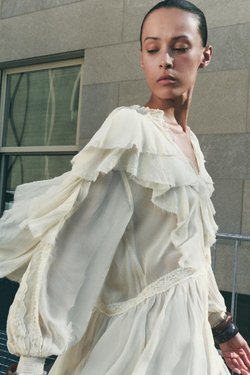 ZARA БЛУЗА С ВОЛАНАМИ И КРУЖЕВОМ ZW COLLECTION, ЭКРЮ