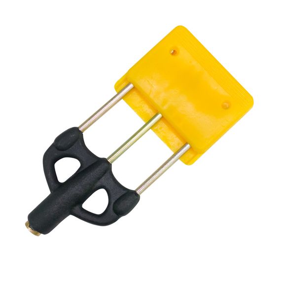 Трезубец Scorpena D3,5 мм хромированный пластиковое основание