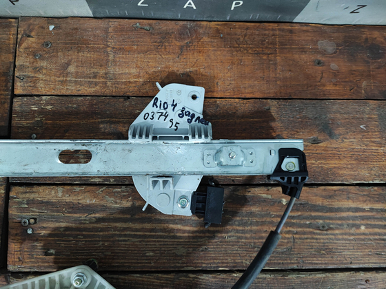 Стеклоподъемник задний левый Kia Rio 4 (FB) 17-нв Б/У Оригинал 83401H0010