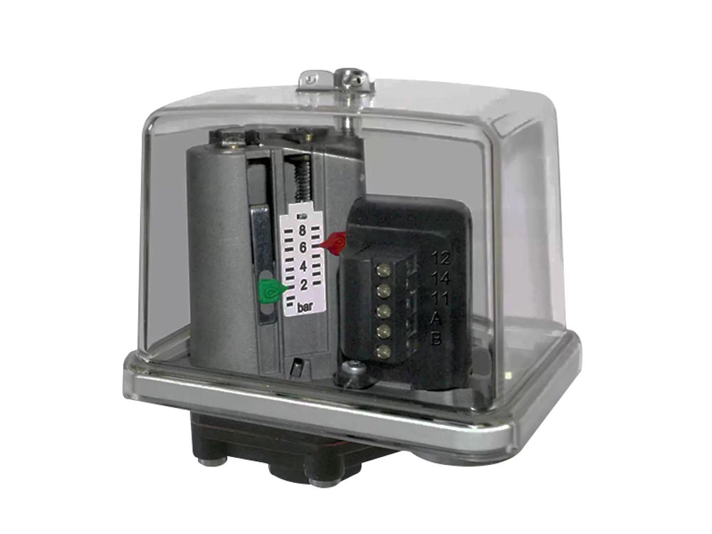 Реле давления воды для насоса 0,5-8 бар 220В до 0.55 кВт G3/8&quot; пластиковый фланец Сondor MDR FF4 8 DAY