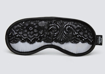 Атласная маска с кружевом Play Nice (Цвет: серебристый с черным)