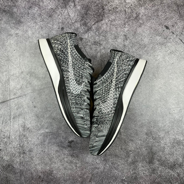 Кроссовки Nike Flyknit Racer Oreo