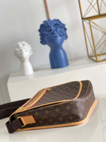 Louis Vuitton Messenger Bosphore GM