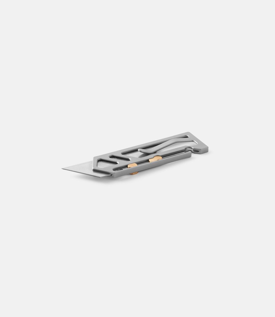 Aerocrafted Sideslip Titanium — миниатюрный нож из титана