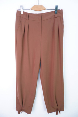 Брюки Calista модного цвета, на 46 размер