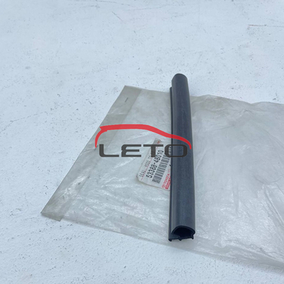 Уплотнитель капота 53388-48010 5338848010