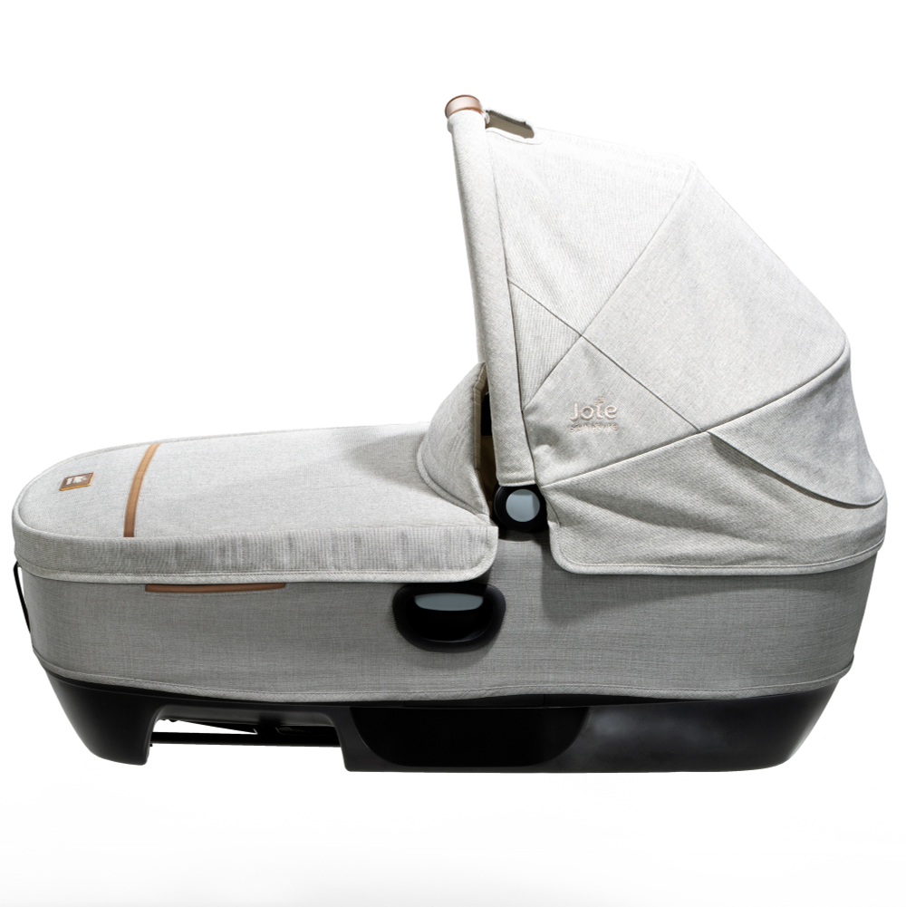 Детское автокресло Joie Calmi