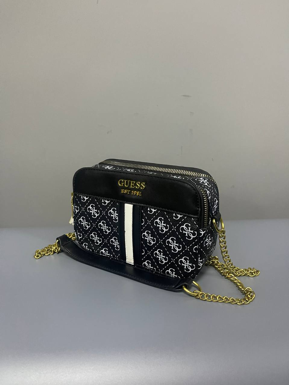 Сумка GUESS