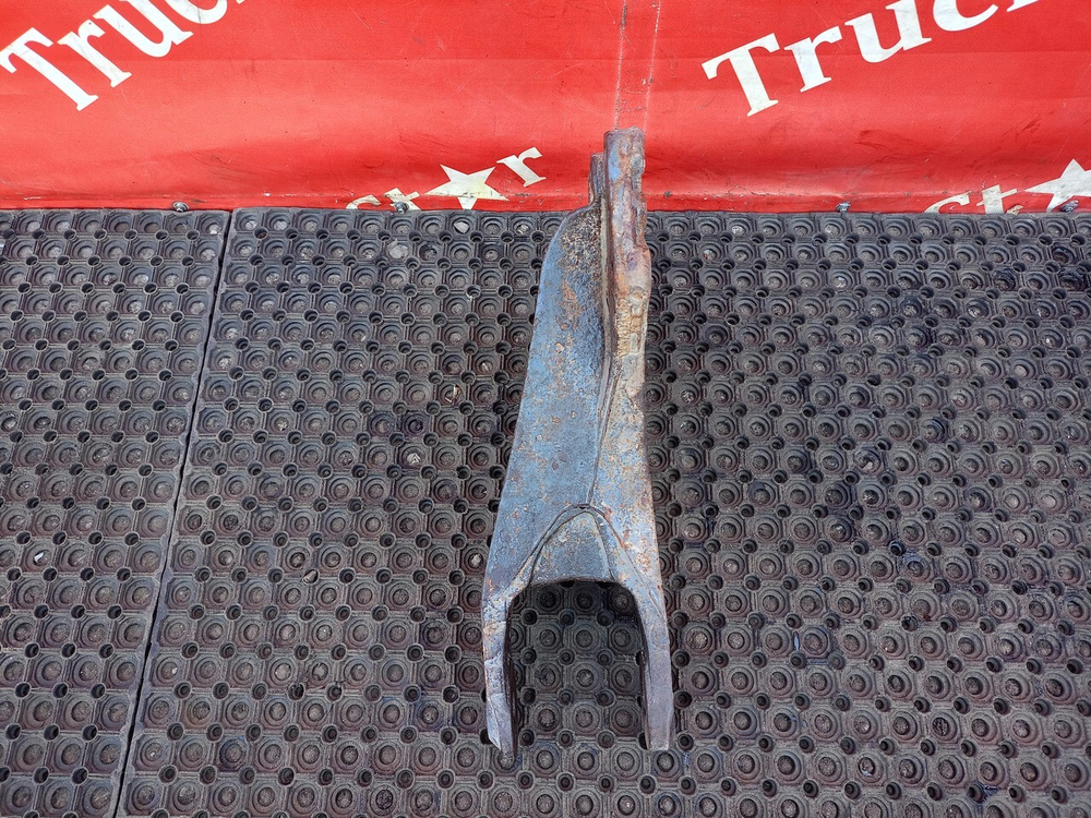 Кронштейн полурессоры задний