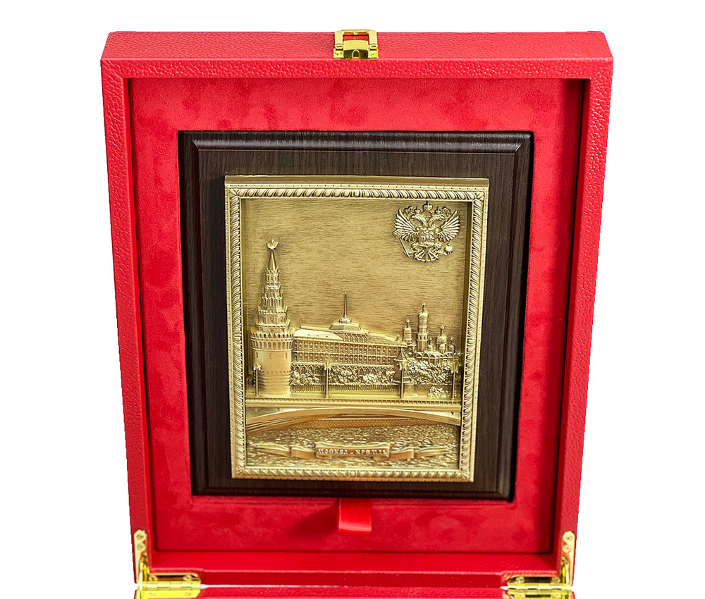 Москва на китайском языке. Подарочный набор с плакеткой