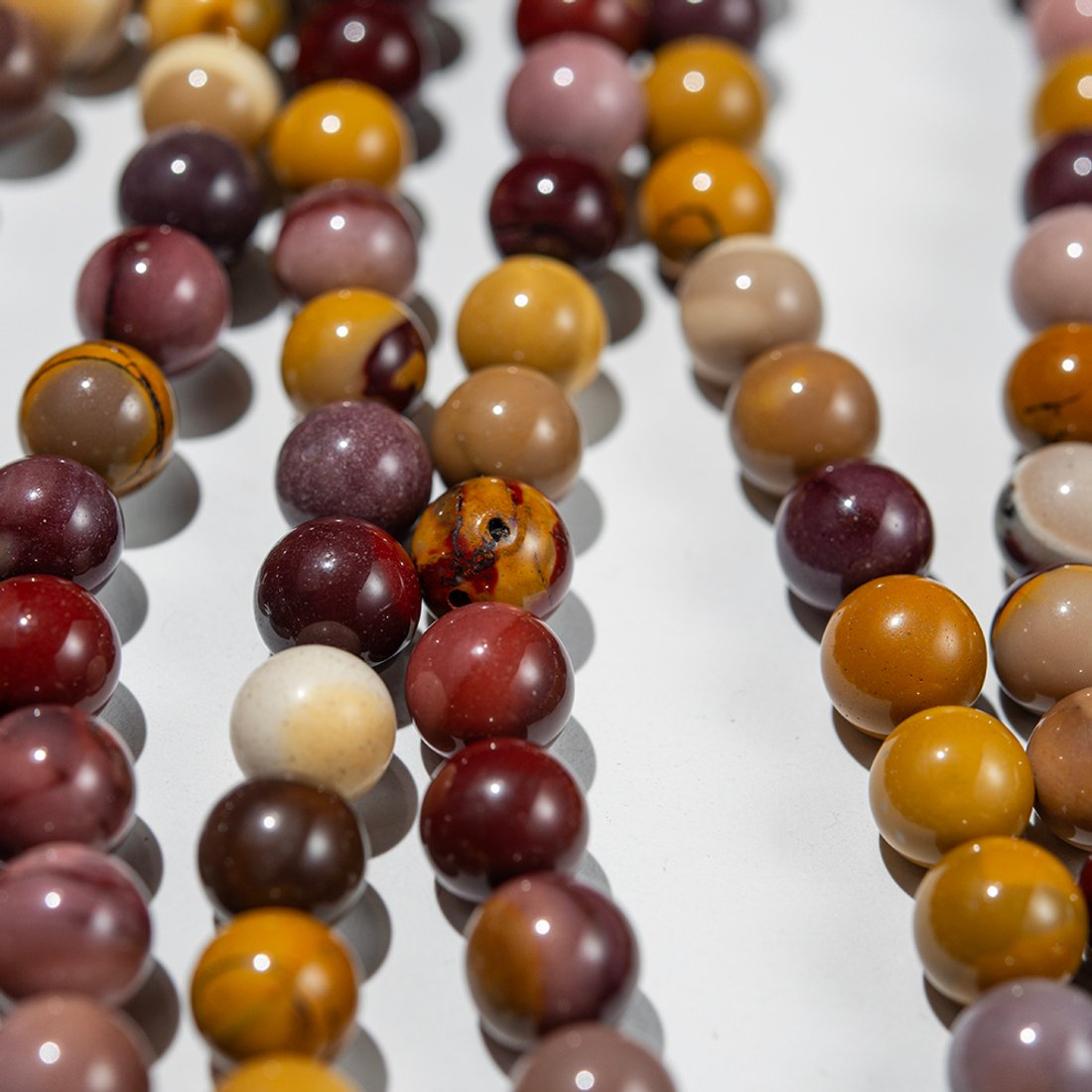 Яшма Мукаит, 10мм, шар