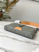 Louis Vuitton Messenger PM