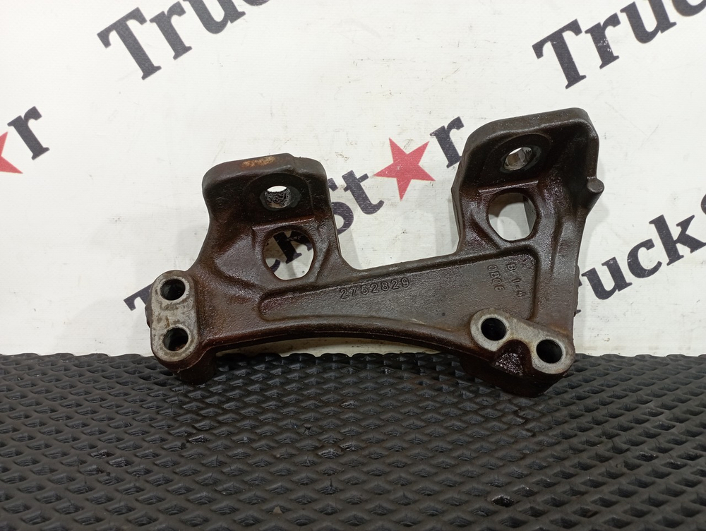 Кронштейн глушителя 2020г