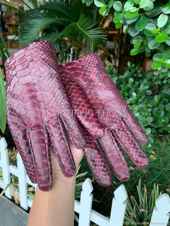 Перчатки из кожи питона AC-91