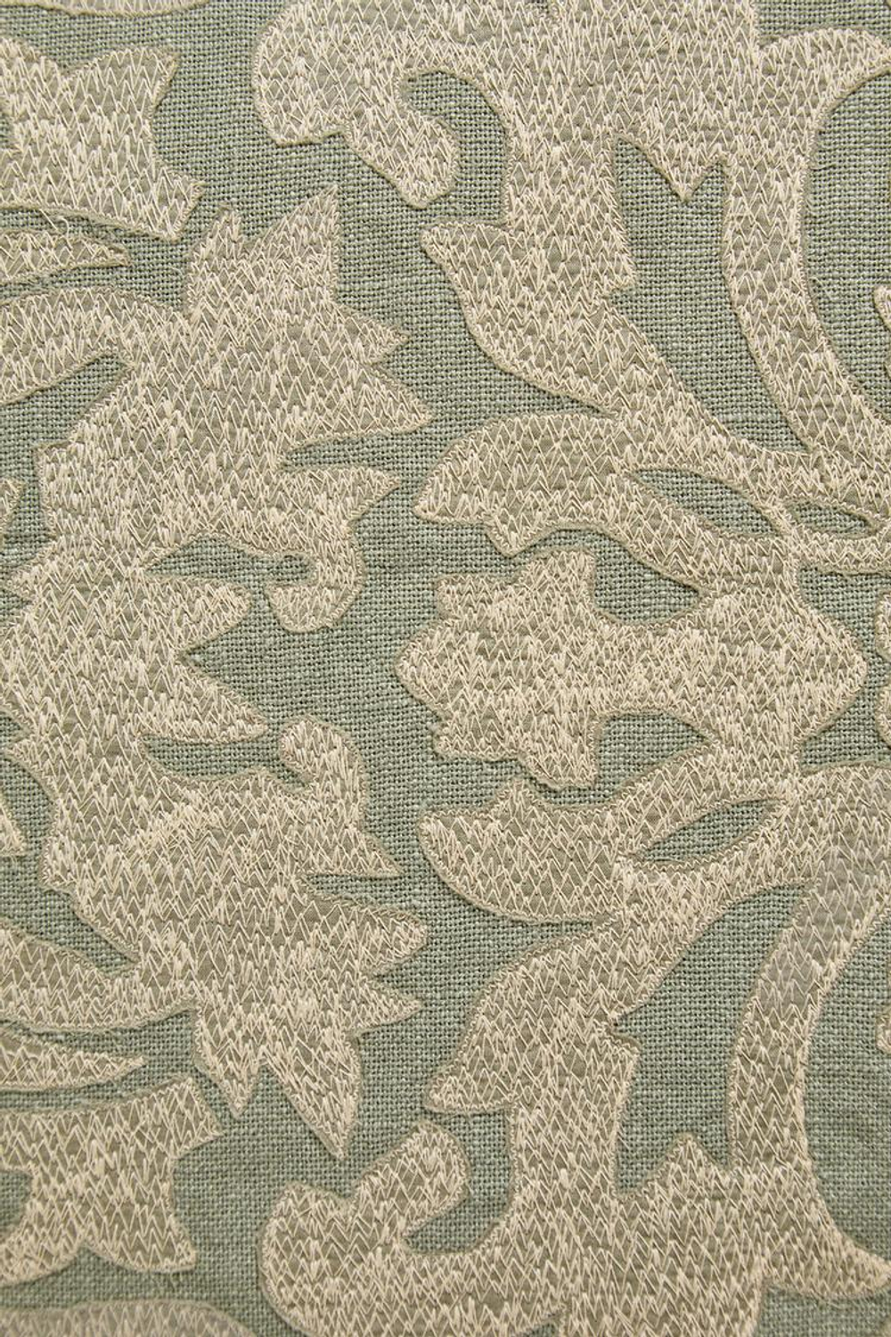 ZARA HOME ЧЕХОЛ ДЛЯ ДЕКОРАТИВНОЙ ПОДУШКИ С КОНТРАСТНОЙ ЖАККАРДОВОЙ ВЫШИВКОЙ, СВЕТЛО-ЗЕЛЕНЫЙ