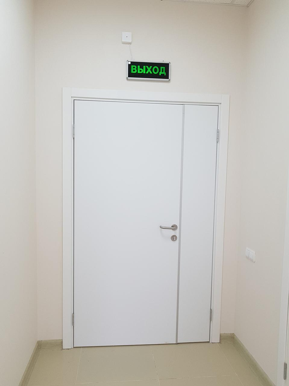 Дверь влагостойкая пластиковая KAPELLI classic Гладкая Белая + коробка