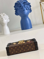 Louis Vuitton Petite Malle