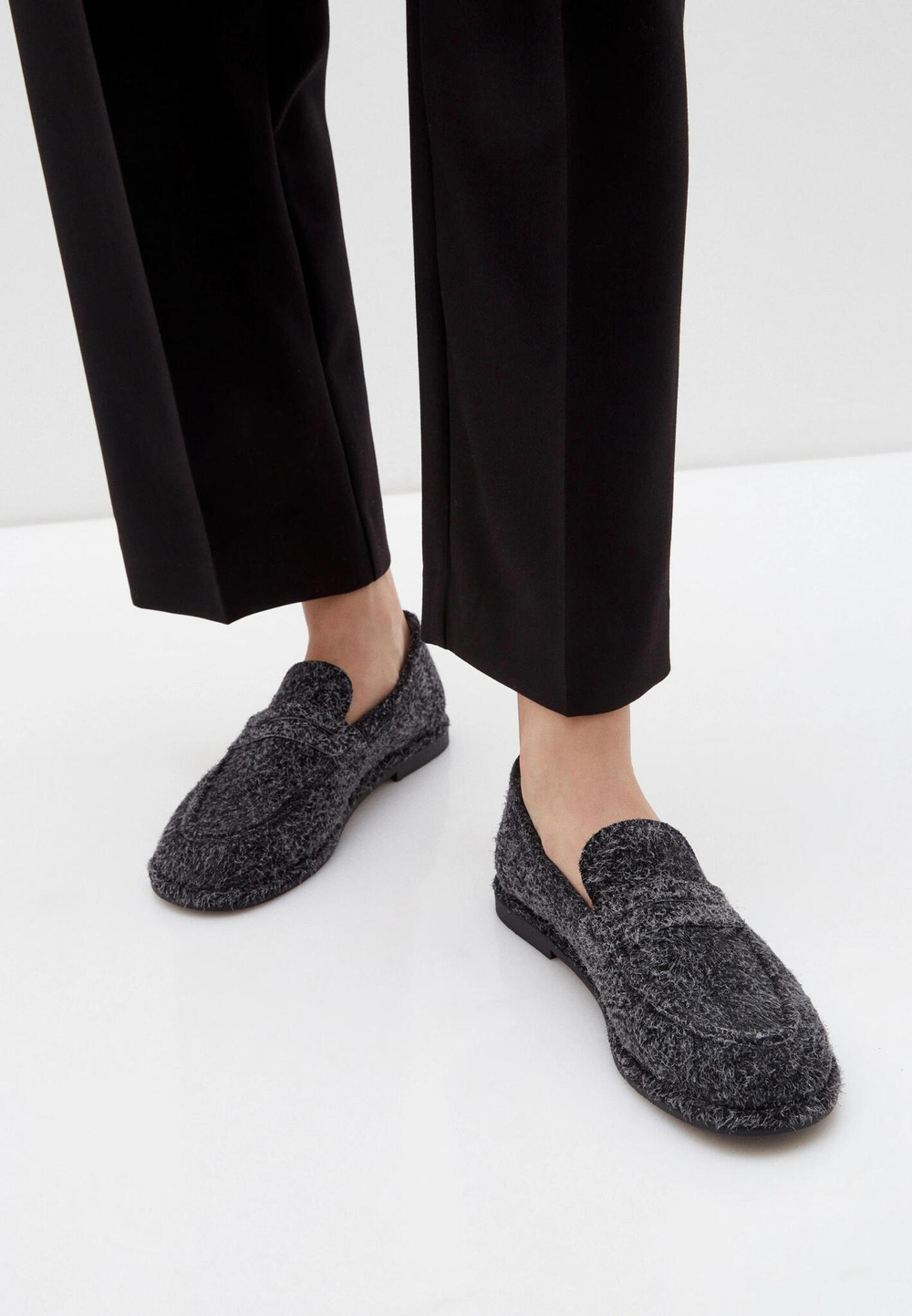 Лоферы // Nino // Black // Fluffy