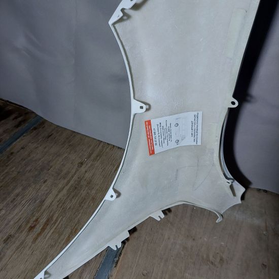 Крылья стеклопластик для Skoda Superb 2