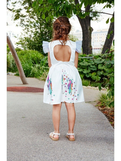 Нарядное платье Единорожки с длинным шлейфом пышное