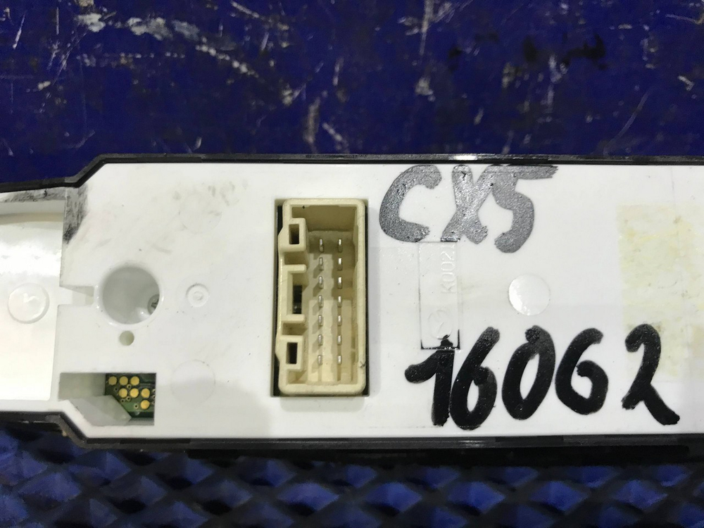 Блок управления стеклоподъемниками MAZDA CX-5 2012-2016