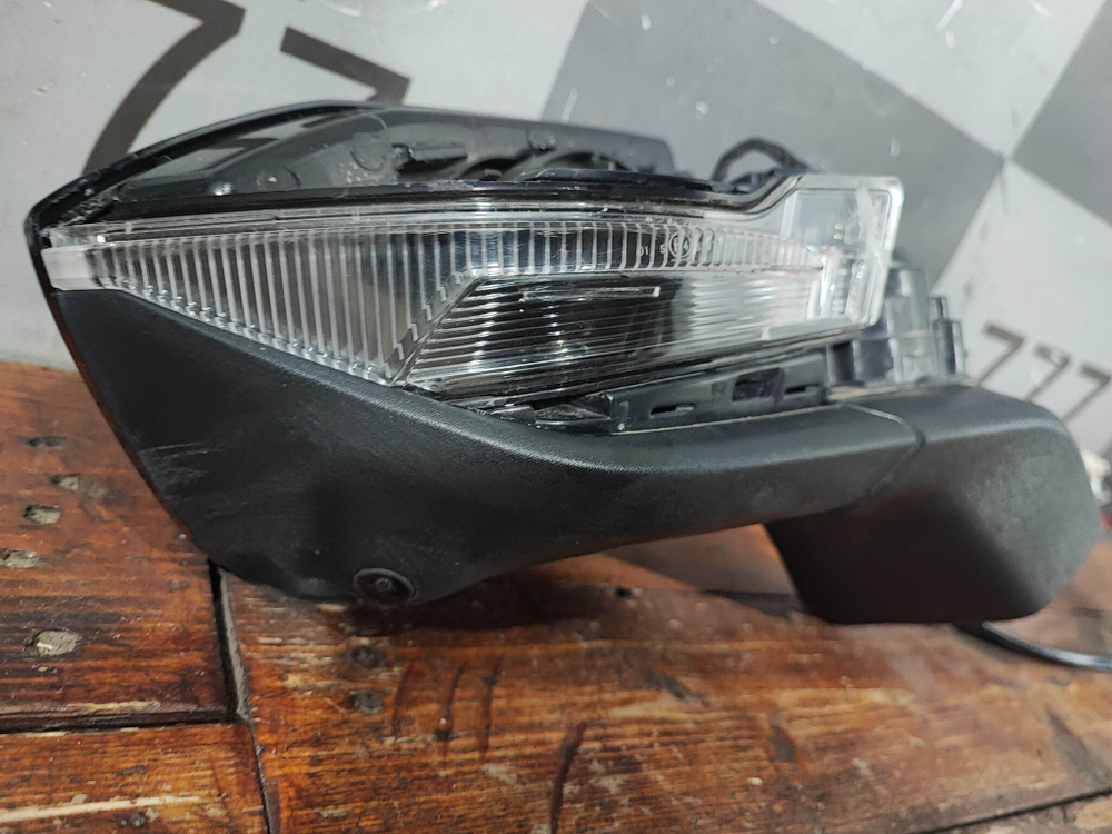 Зеркало правое 8 + 1 pin Changan UNI-V 22-нв Б/У Оригинал C281F2710020210