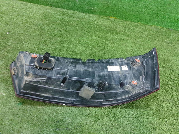 Фонарь левый Audi Q7 2 (2015-2019)