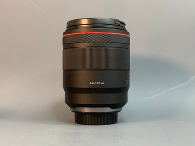 Canon RF 50mm 1.2L USM