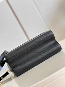 Louis Vuitton Twist MM