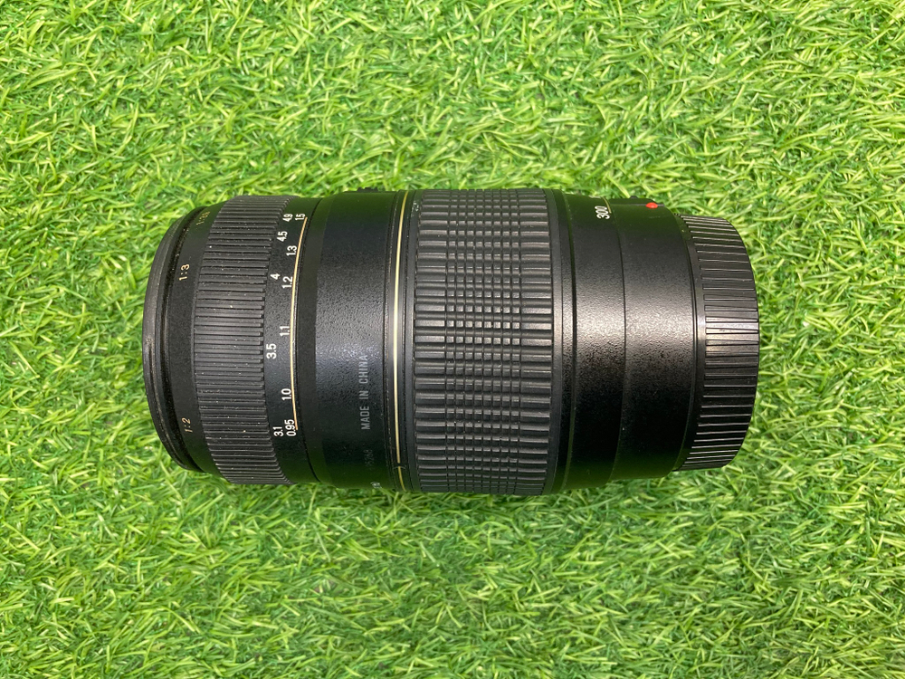 Tamron AF 70-300mm 4-5.6 Di LD Macro