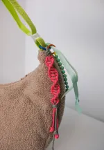 Сумка Aika Bags Долька Макси из барашков халва с неоном