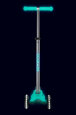 Самокат Maxi Micro Deluxe Glow (светящийся) LED зеленый мармелад