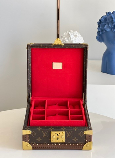 Louis Vuitton Coffret Joaillerie