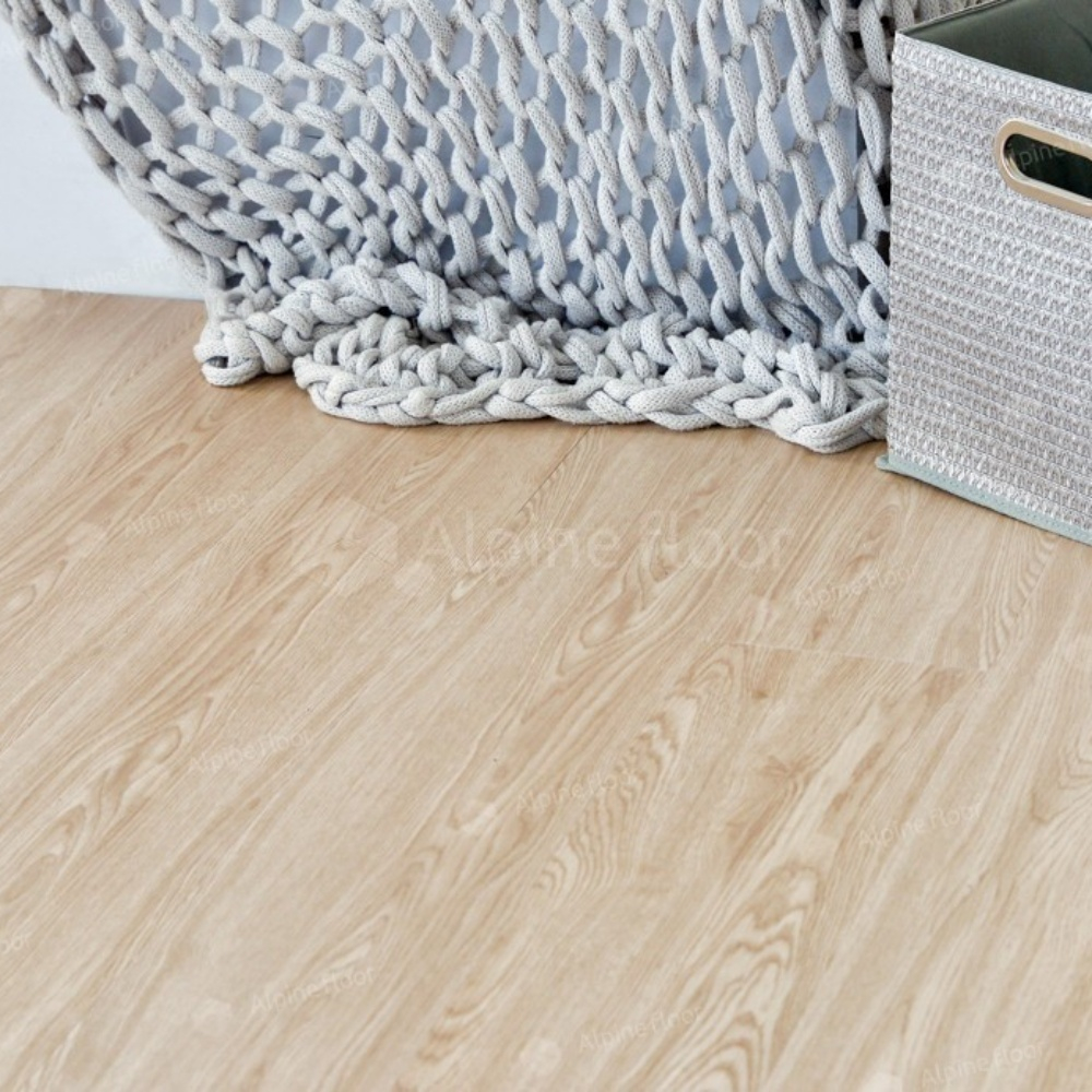Кварцвиниловая плитка Alpine Floor Classic Light ECO 106-11 MC Ясень Макао