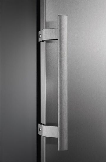 Холодильник Electrolux ERF 4162 AOX