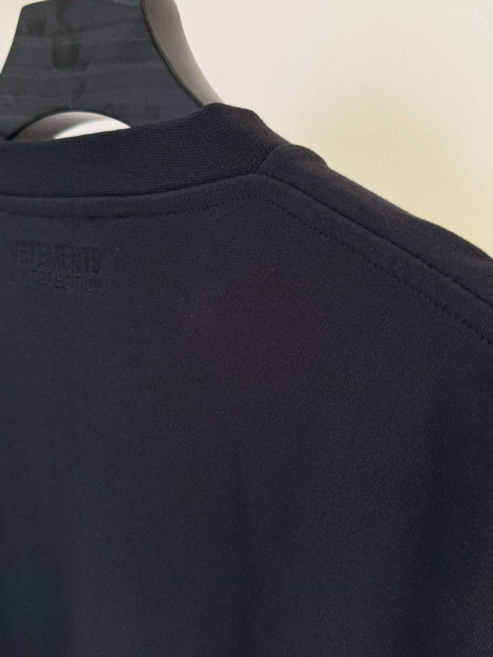 Футболка Vetements