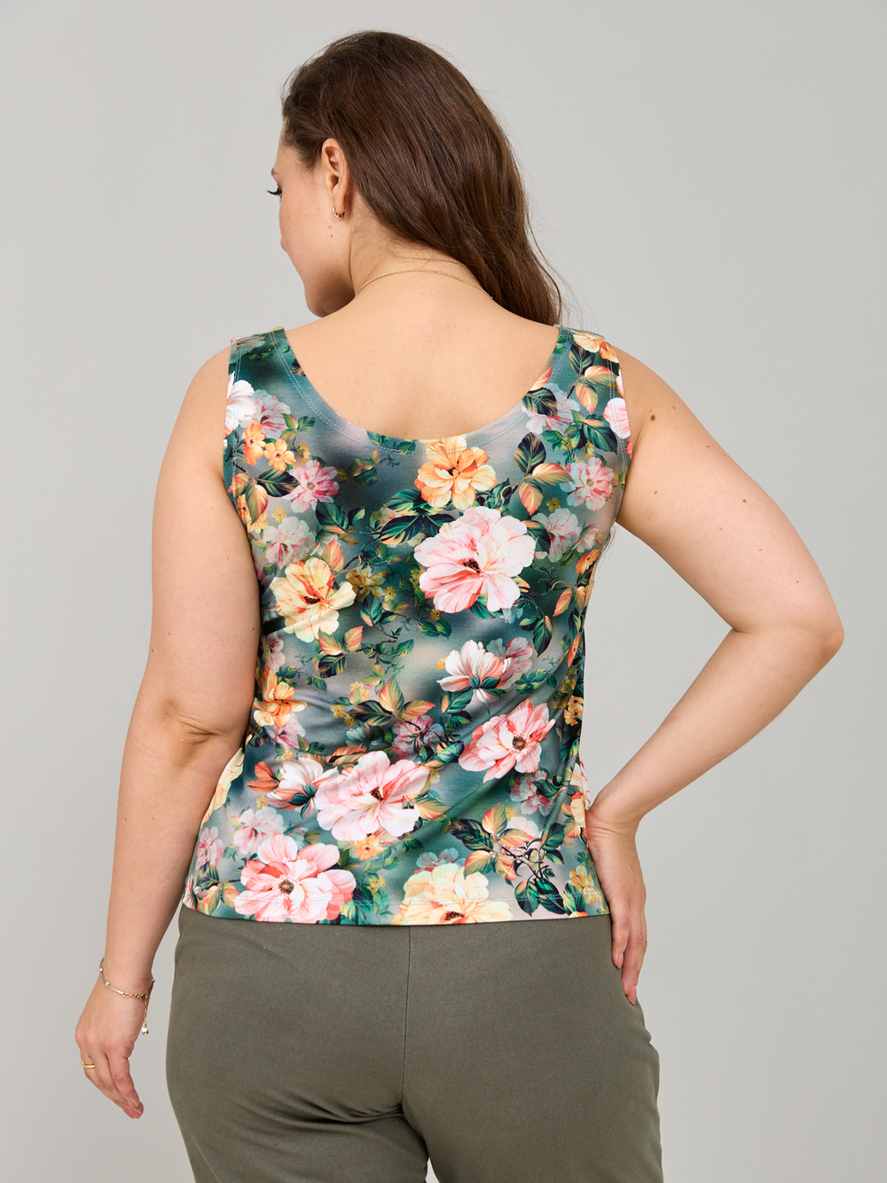 Майка М-040/пионы-акварель