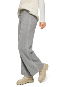 Marc-Cain-Ad_HerbstWinter-2025_820_ZA-81.02-M06_6