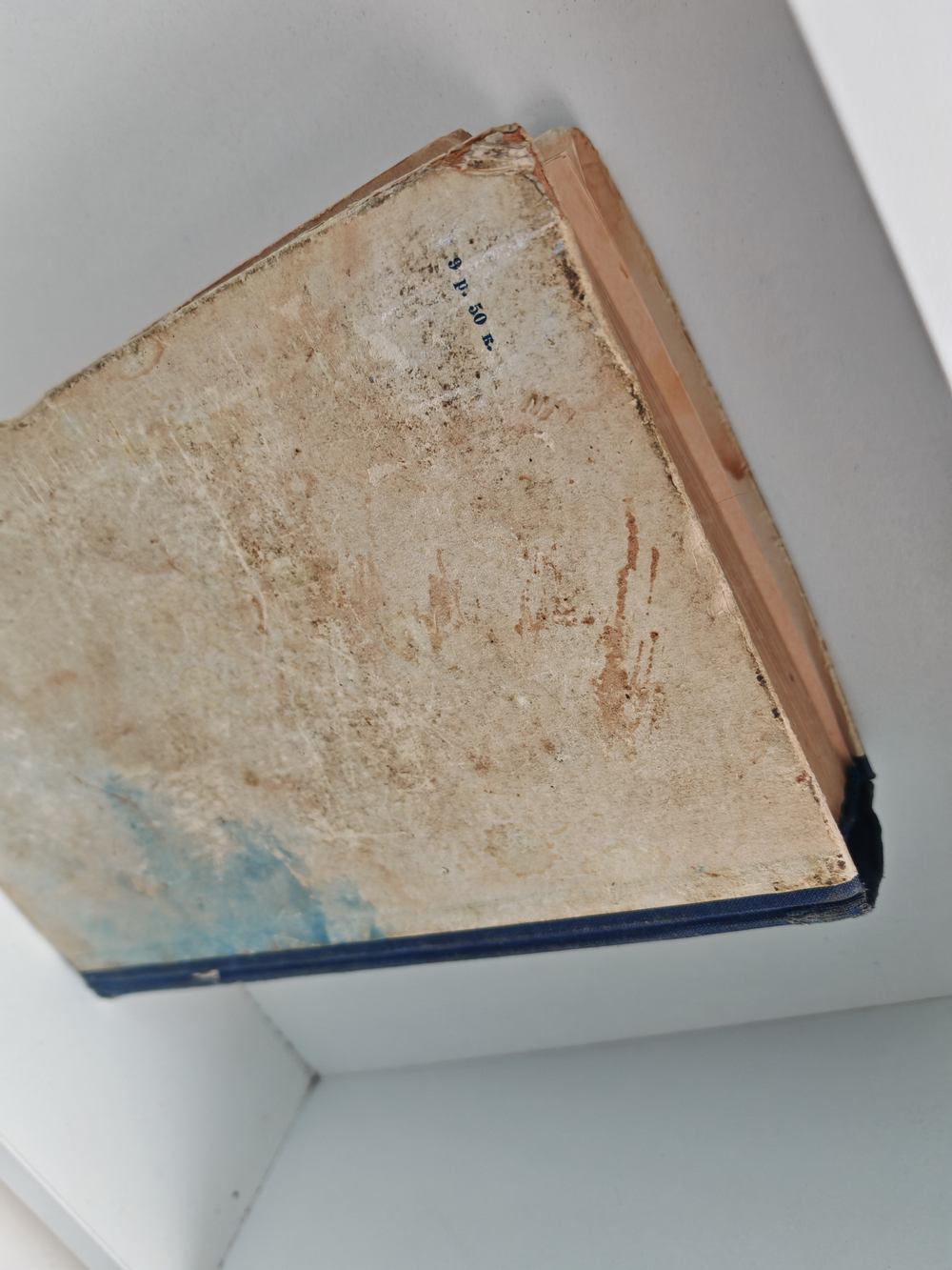 Политическая экономия. Учебник