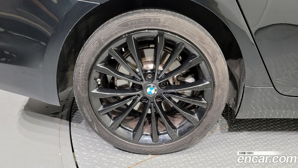 BMW 5 Series (G30) 520i Luxury (02.2020)
