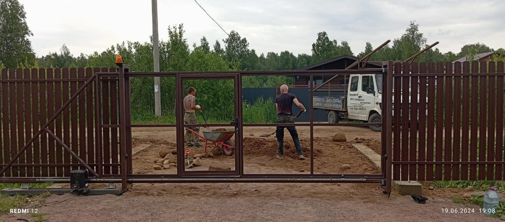 Каркас откатных ворот с встроенной калиткой "ОПТИМА" Т Профиль + монтаж. 4м проем