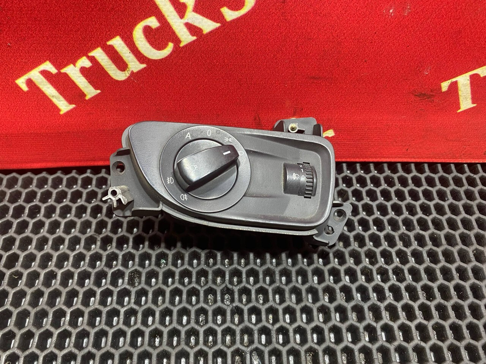 Переключатель света фар 2024г.