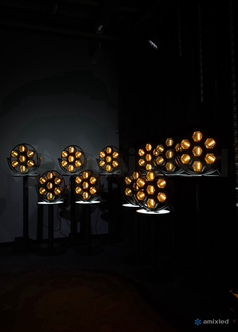 Световой прибор Amixled P1 MINI