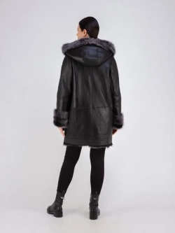 Дубленка зимняя с капюшоном натуральная оверсайз